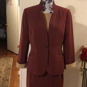 Kasper skirt suit